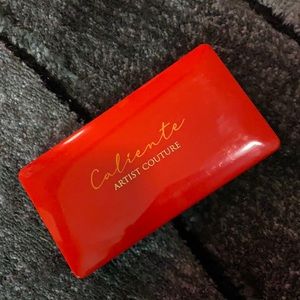 Artist Couture Caliente palette